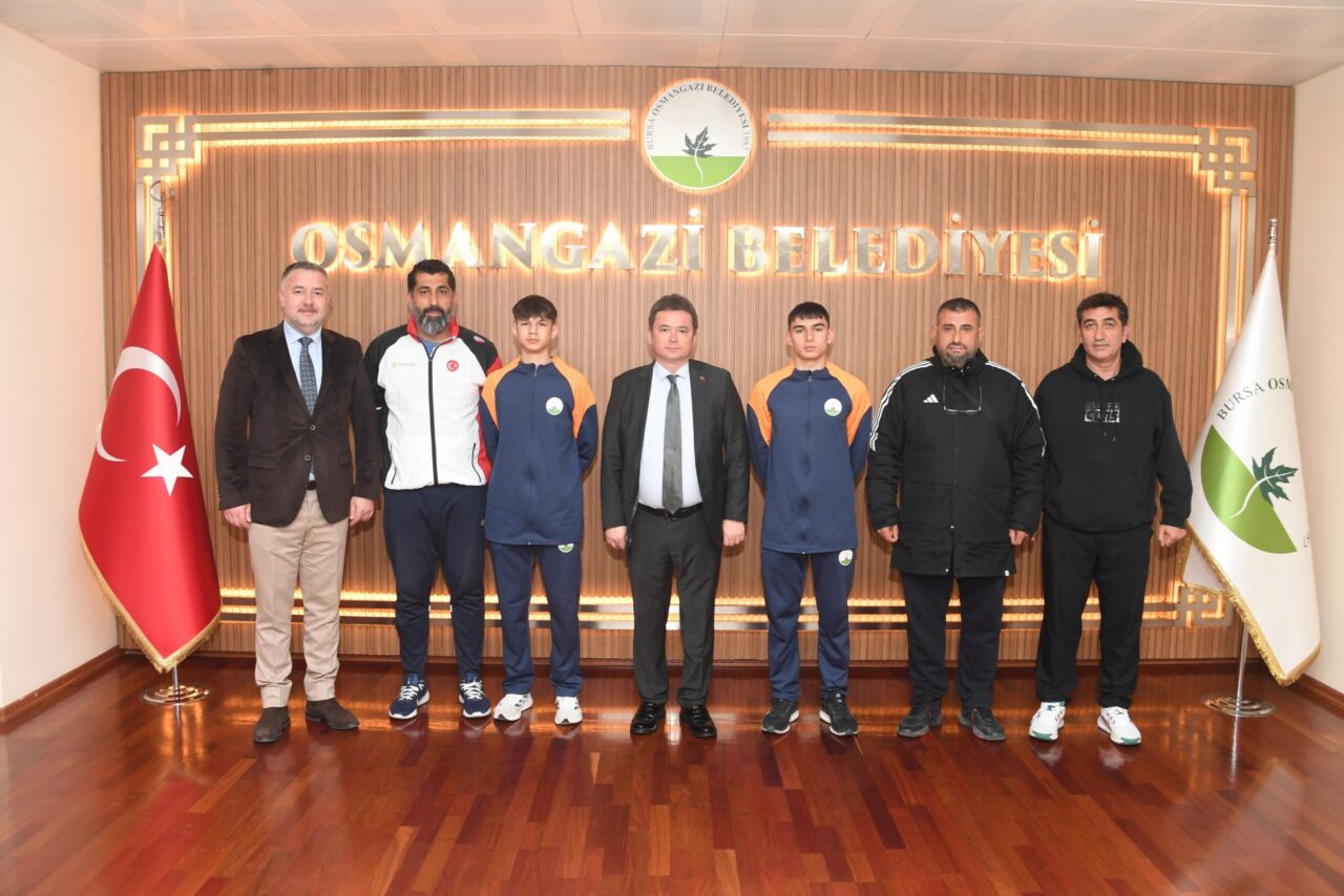 Başkan Aydın, milli sporcuları Dünya Şampiyonası’na uğurladı Başkan Aydın, madalya mücadelesi verecek milli sporculara başarılar diledi. Uluslararası