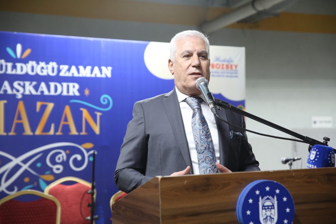 Başkan Bozbey’den gençlere halı saha müjdesi Bursa Büyükşehir Belediyesi’nin ilçelerde ve mahallelerde gerçekleştirdiği iftar programları, Osmangazi