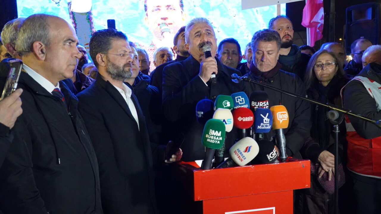 CHP Bursa bir kez daha meydanlarda! CHP Bursa İl Başkanlığı, Cumhurbaşkanı aday adayı ve İstanbul Büyükşehir