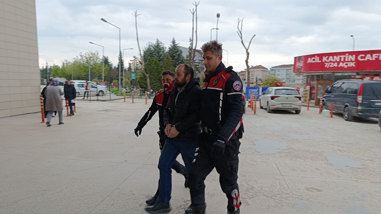 Olay, İnegöl ilçesi Nuri Doğrul Caddesi üzerinde meydana geldi. Edinilen