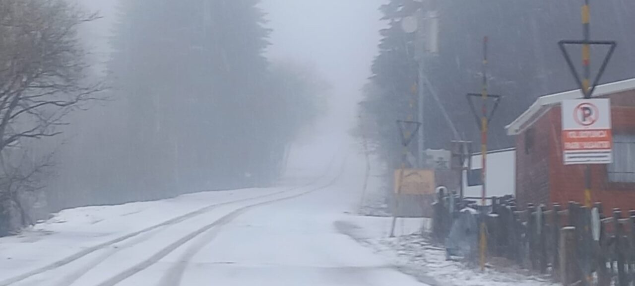 Uludağ’a nisan ayında kar sürprizi! Balkanlar üzerinden gelen soğuk ve yağışlı hava dalgası, Bursa’da etkisini