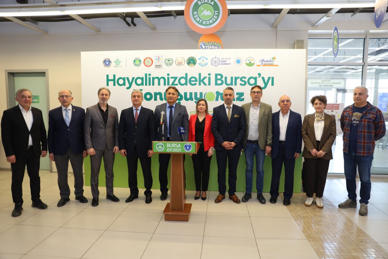 Bursa’nın geleceği, Bursalılarla şekilleniyor Bu kapsamda Bursa Kent Konseyi öncülüğünde ilçelerde “Hayalimizdeki Bursa’yı Konuşuyoruz”