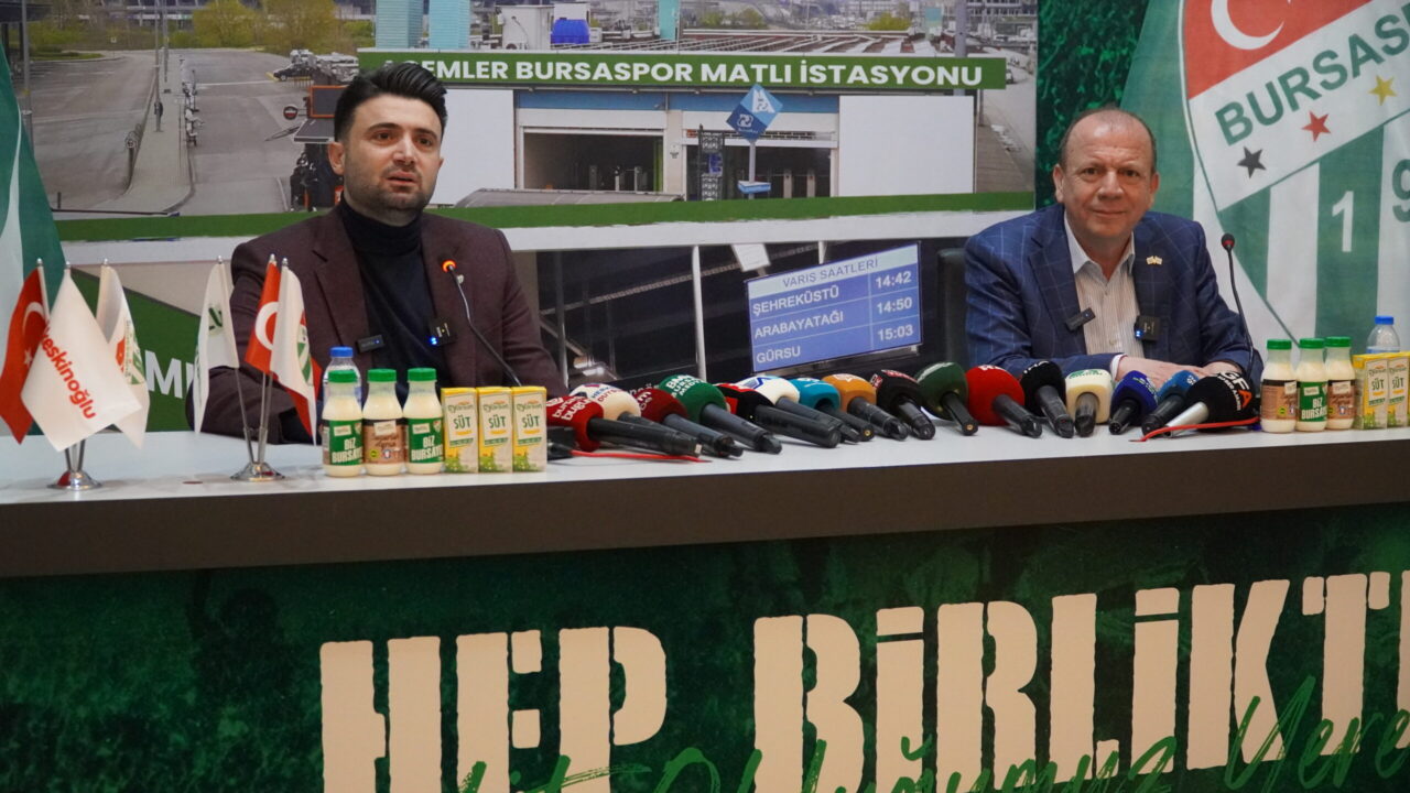 Bursaspor ile Matlı Grup arasında yeni anlaşma! Sponsorluk anlaşması Özlüce İbrahim Yazıcı Tesisleri’nde yapılan açıklamayla duyuruldu. Sponsorluk