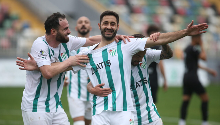 Bursaspor’dan yeni forma kararı! Bursaspor, yeni sezonda forma ve ürün tedarikçisi Puma ile devam