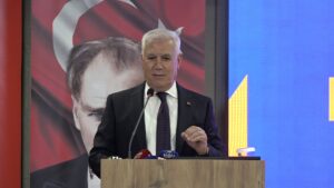 Bursa Büyükşehir Belediye Başkanı Mustafa Bozbey, Burulaş’taki toplu sözleşme görüşmeleri