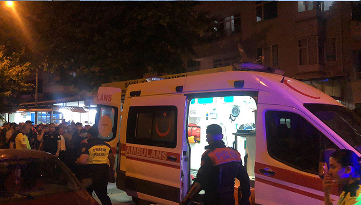 Bursa’nın Gemlik ilçesi, Balıkpazarı Kordon bölgesinde akşam saatlerinde çıkan silahlı