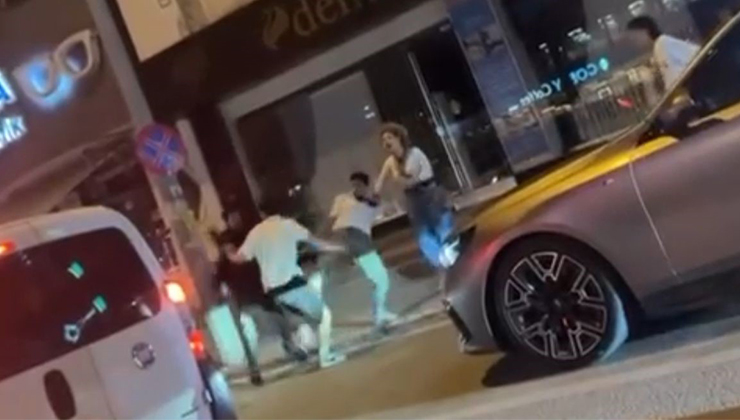 Bursa’nın Nilüfer ilçesi Fatih Sultan Mehmet Caddesi üzerinde akşam saatlerinde