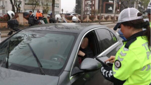 Bursa Emniyet Müdürlüğü’nün iki haftalık ceza bilançosu şöyle: “3 bin