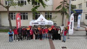 İnegöl Doğal Afetler Arama Kurtarma Derneği (İNDAK) gönüllüleriyle birlikte İşletme
