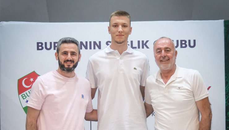 Bursaspor’dan yapılan açıklama şöyle: “Profesyonel futbolcumuz Kerem Matışlı’nın sözleşmesi uzatılmıştır.
