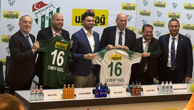 Bursaspor’un forma sponsoru belli oldu! Bursaspor, 2025-2026 sezonu çalışmaları kapsamında transferlerini sürdürürken sponsorluk anlaşmalarını da