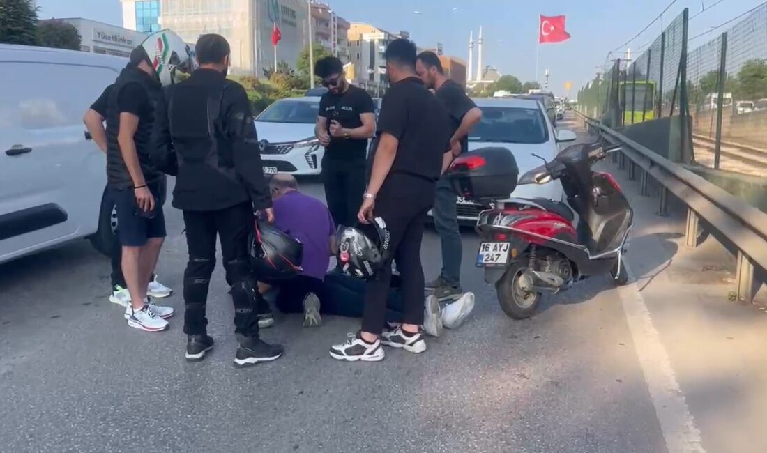 Bursa'da trafikte araçların arasından hızla ilerleyen motosikletliler, kaza yaptı. Yaralanan