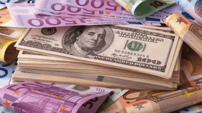 Döviz kurlarında hareketlilik devam ediyor. Euro rekorun kıyısında işlem görürken