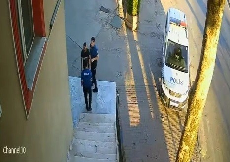 20 yıl hapis cezası bulunan şahıs Bursa’da yakalandı Bursa'da hakkında 'tasarlayarak öldürme' suçundan kesinleşmiş 20 yıl 10 ay