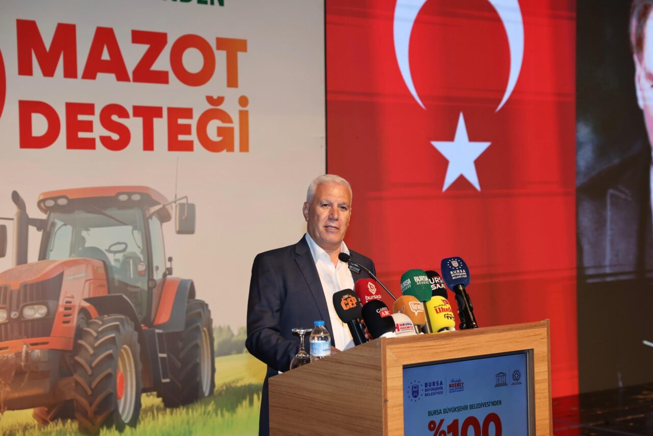 Bursa Büyükşehir Belediye Başkanı Mustafa Bozbey, anız yangınlarına dikkati çekerek,