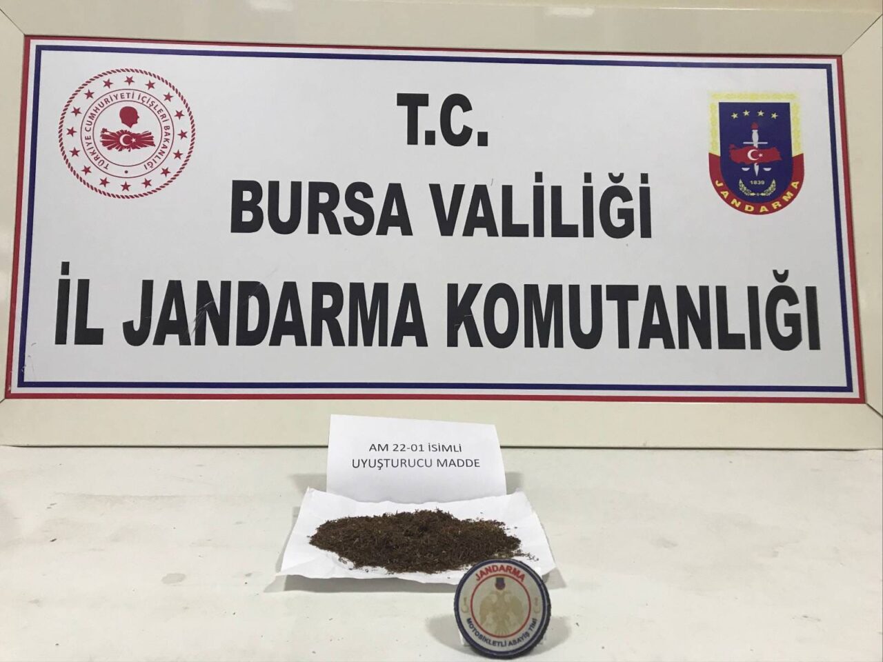 Bursa’nın İnegöl ilçesinde jandarma ekipleri, gerçekleştirdikleri devriye sırasında şüphelendikleri bir