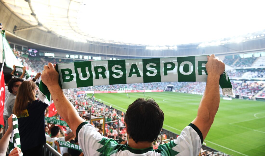 Osmangazi Belediyesi’nden miniklere Bursaspor sürprizi Osmangazi Belediye Başkanı Erkan Aydın, hayatında hiç maça gitmemiş 100