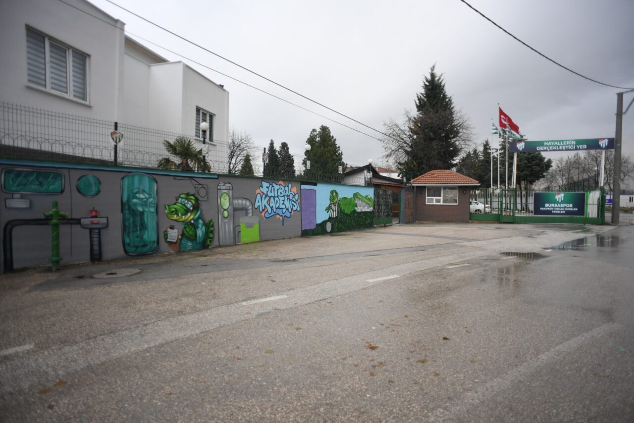 Yıldırım Belediye Başkanı Oktay Yılmaz ve Bursaspor Başkanı Enes Çelik,