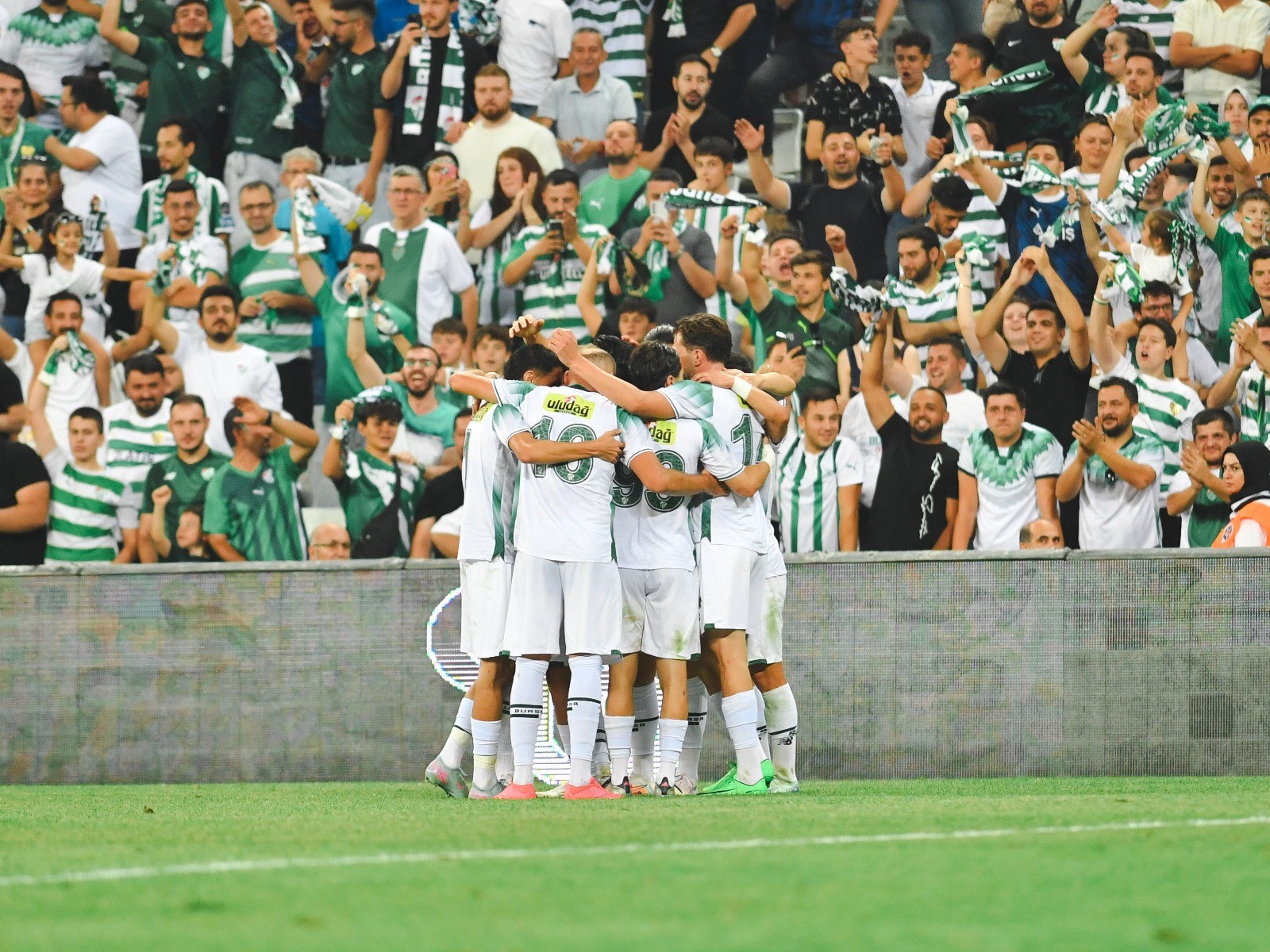 Bursaspor’un 68 Aksaray Belediyespor maçı ilk 11’i belli oldu. Kalede