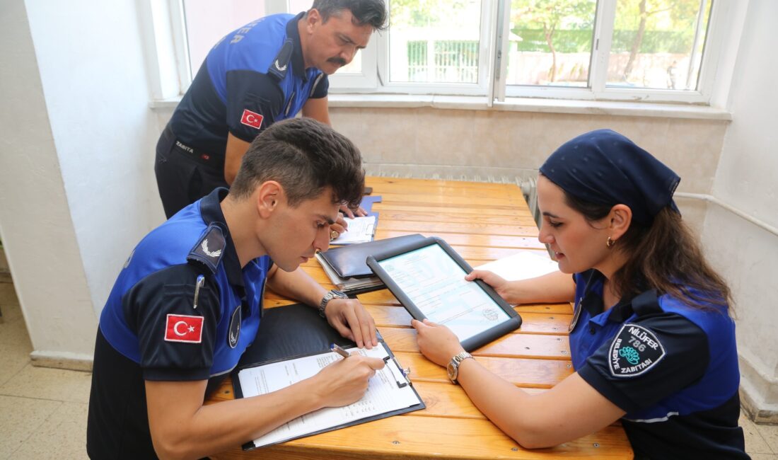 Nilüfer’de okul kantinleri ve kırtasiyelere sıkı denetim Nilüfer Belediyesi Zabıta Müdürlüğü ekipleri, yeni eğitim-öğretim yılının başlamasıyla birlikte