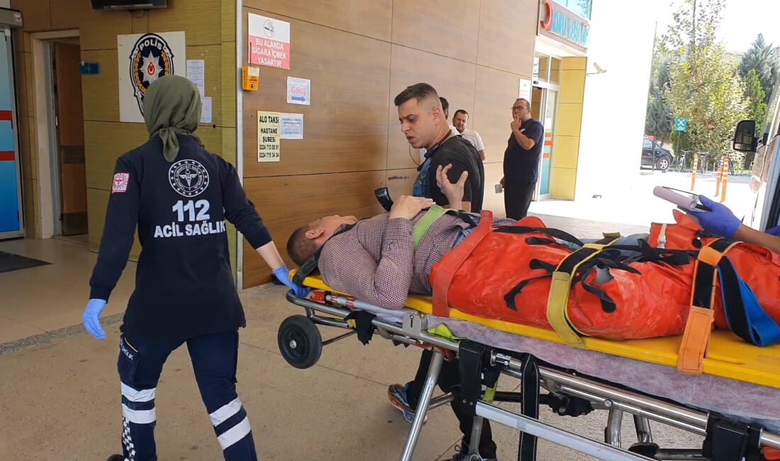 İnegöl’de iş kazası! Bacakları kırıldı Bursa'nın İnegöl ilçesinde bir mobilya imalathanesinde üzerine suntalar düşen işçinin