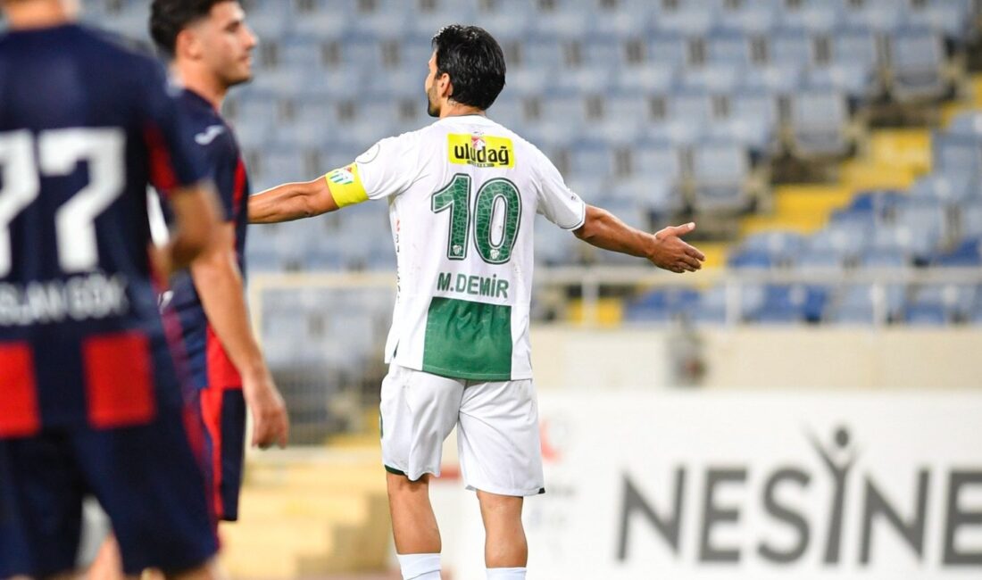 Adem Çağlayan’dan Muhammet Demir açıklaması Bursaspor Teknik Direktörü Adem Çağlayan, Arnavutköy maçında sakatlanarak oyundan çıkan