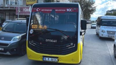 Bursa'nın İnegöl ilçesinde meydana gelen kazada minibüsün çarptığı yaya ağır