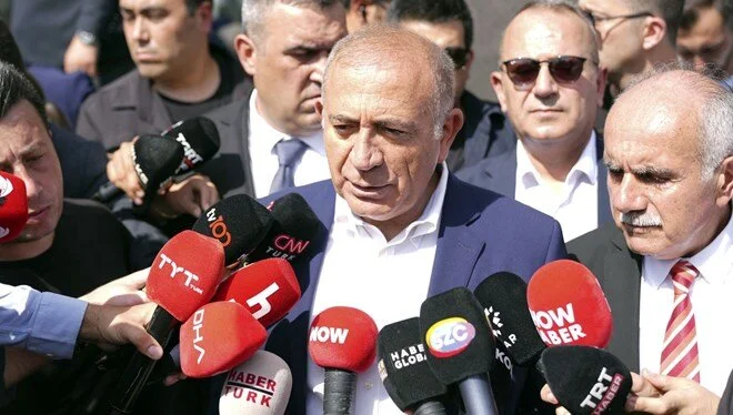 Yüksek Seçim Kurulu (YSK) CHP İl Başkanlığı'na mahkeme kararıyla atanan