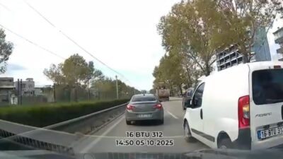 Bursa’da anayolda makas atan ticari aracın sürücüsü yürekleri ağza getirdi.