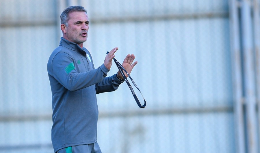 Bursaspor, yarın oynanacak Menemen FK maçı öncesi hazırlıklarını sürdürürken, Muhammed,