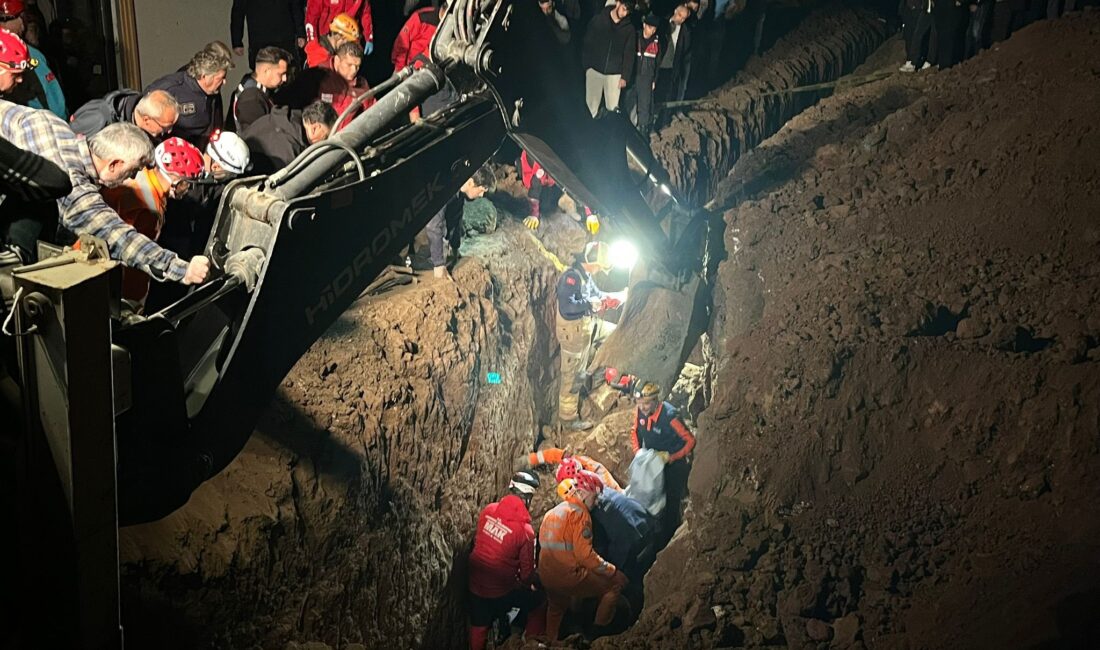 Bir ev hayali iki cana mal oldu Mudanya’da yeni yaptıkları ev için kanalizasyon çukuru kazan iki kardeş,