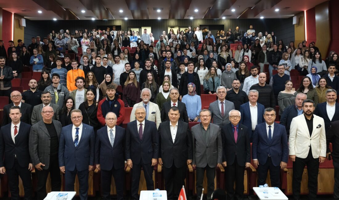 Bursa Cumhuriyet Başsavcısı Ramazan Solmaz Mudanya Üniversitesi’nde gençlerle buluştu Mudanya Üniversitesi’nin öğrencilerini alanında uzman ve başarı hikayeleriyle örnek isimlerle