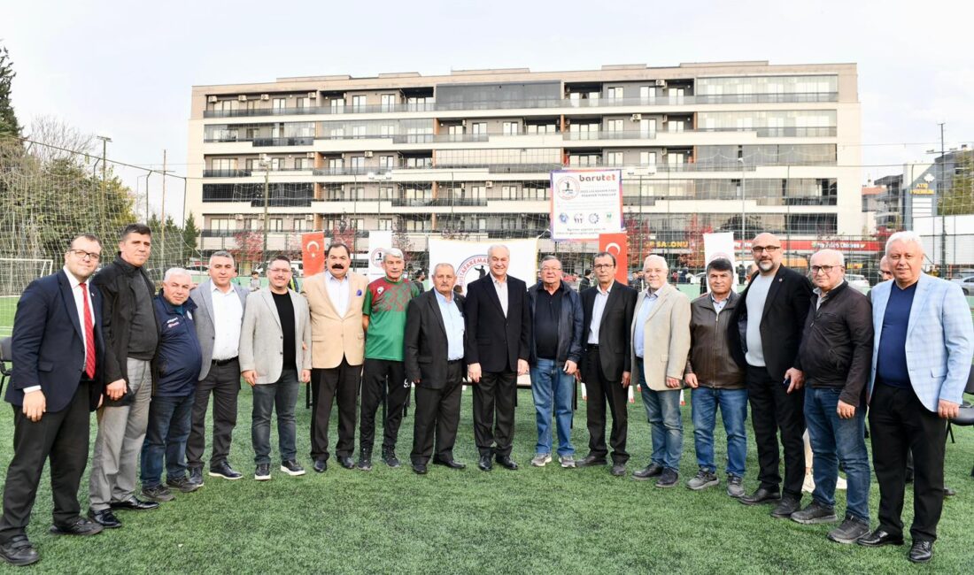 Paşader Lalaşahin Paşa Futbol Turnuvası finali yoğun katılımla gerçekleşti Paşader tarafından düzenlenen Lalaşahin Paşa Futbol Turnuvası’nın finali, Altınsaban Futbol
