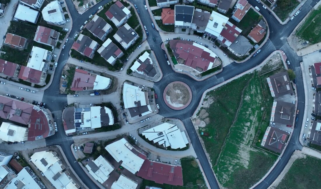 Mustafakemalpaşa’da yollar yenileniyor Bursa Büyükşehir Belediyesi, Mart 2024’ten bu yana Mustafakemalpaşa ilçesinde 400