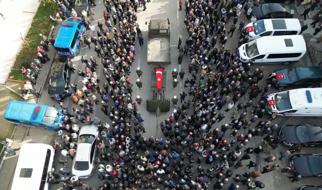 Bursa, iki şehidini yarın dualarla uğurlayacak Gürcistan-Azerbaycan sınırında düşen Türk Silahlı Kuvvetleri’ne ait C-130 kargo uçağında