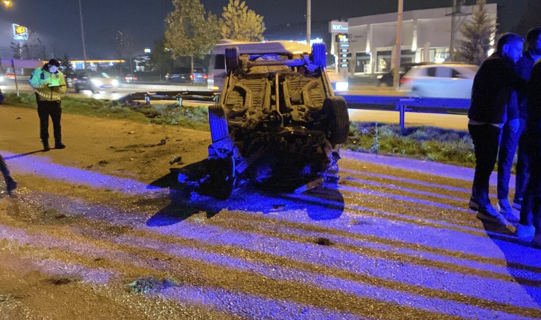 Kontrolden çıkan otomobil takla attı İnegöl girişinde kontrolden çıkan bir otomobil takla atarak yan yola