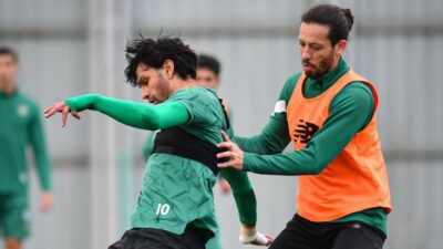 Bursaspor, TFF 2. Lig'de Pazar günü deplasmanda oynayacağı 1461 maçı
