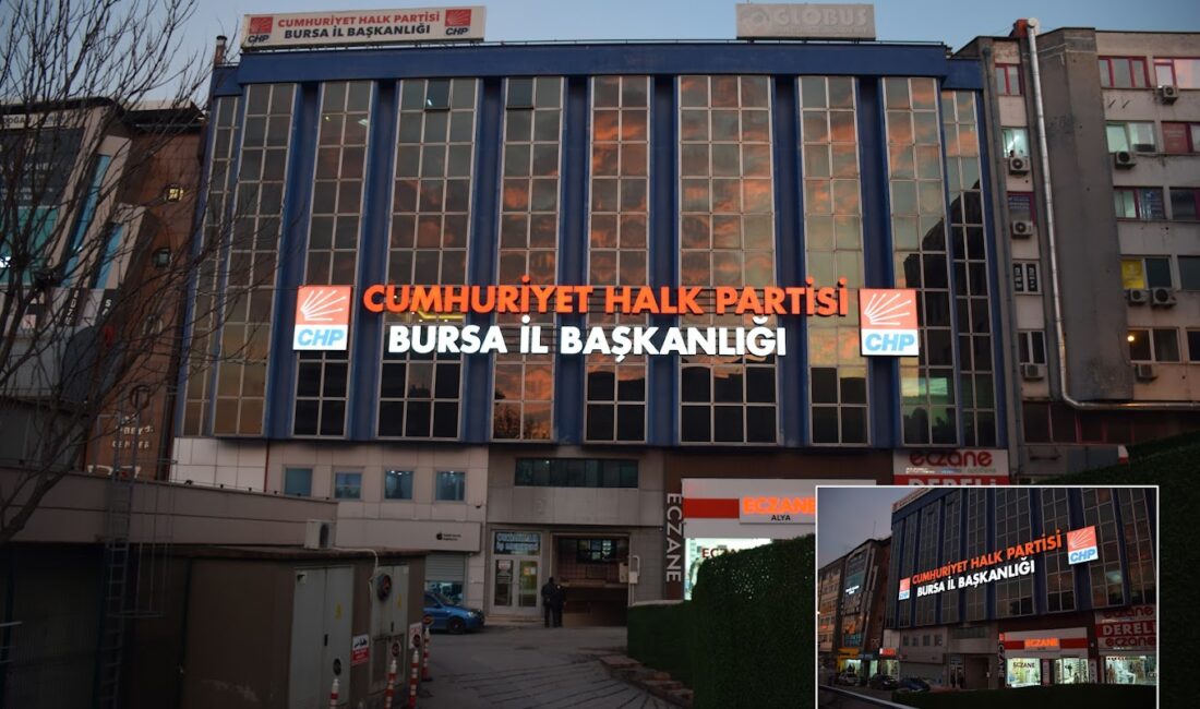 CHP Bursa İl Yönetimi görev dağılımını yaptı Cumhuriyet Halk Partisi (CHP) Bursa İl Başkanlığı, İl Başkanı Nihat