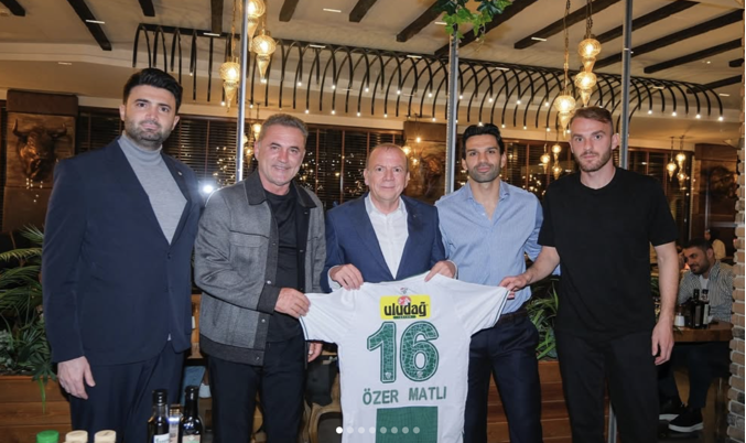 Bursaspor Başkanı Enes Çelik, yönetim kurulu üyeleri, teknik heyet, futbolcular