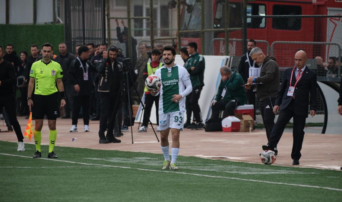 Bursaspor’da Barış Gök fark yaratıyor Bursaspor'a Mardin deplasmanında hayat veren isimlerden Barış Gök, son haftalarda