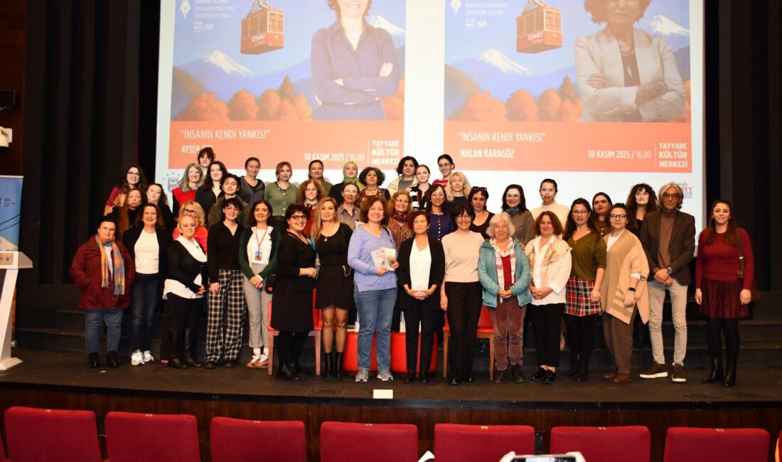 Edebiyatın ustaları Bursa’da buluştu Bursa Büyükşehir Belediyesi’nin düzenlediği 2. Bursa Uluslararası Edebiyat Festivali, dünya