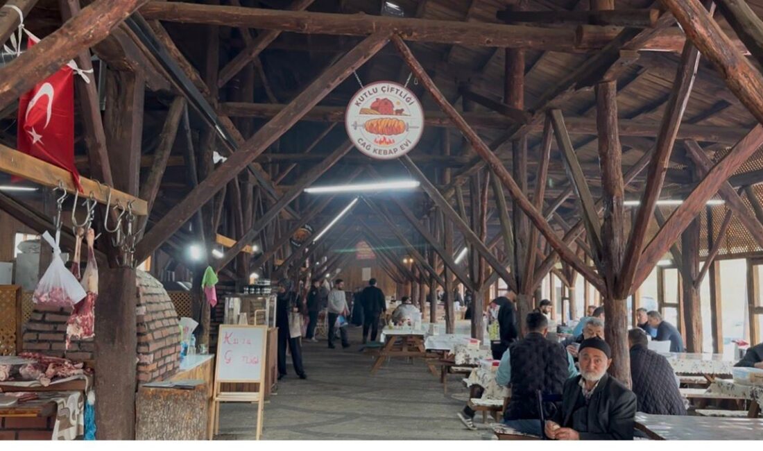 Bursa’da 400 yıllık han bin yıllık lezzetle buluştu Bursa'nın dağ ilçelerinden Büyükorhan'da tarihi 400 yıl öncesine dayandığı tahmin