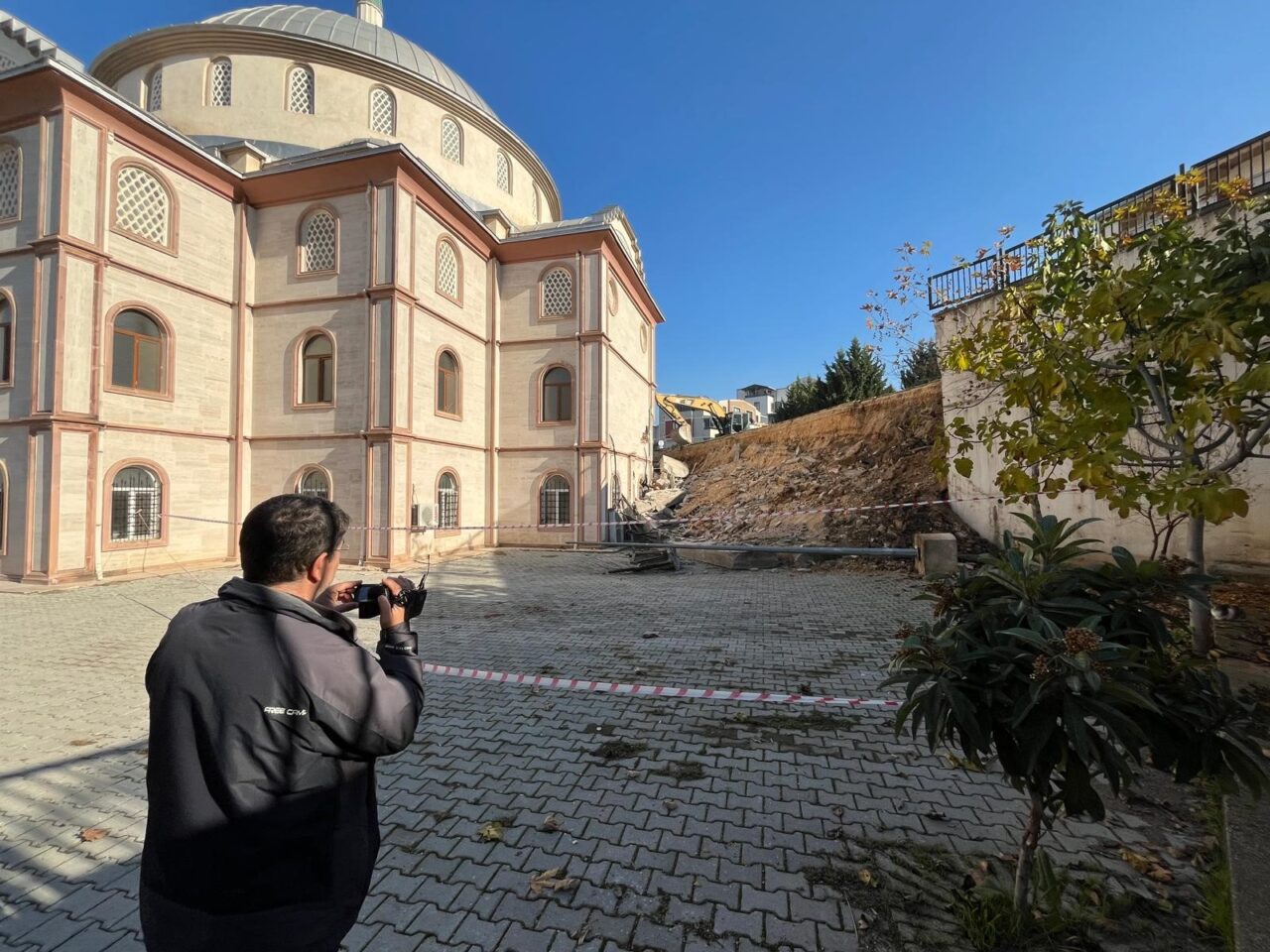 Bursa'da yürüyüş yapan kadının ihbarı sayesinde Kuran Kursu'ndaki 31 öğrenci