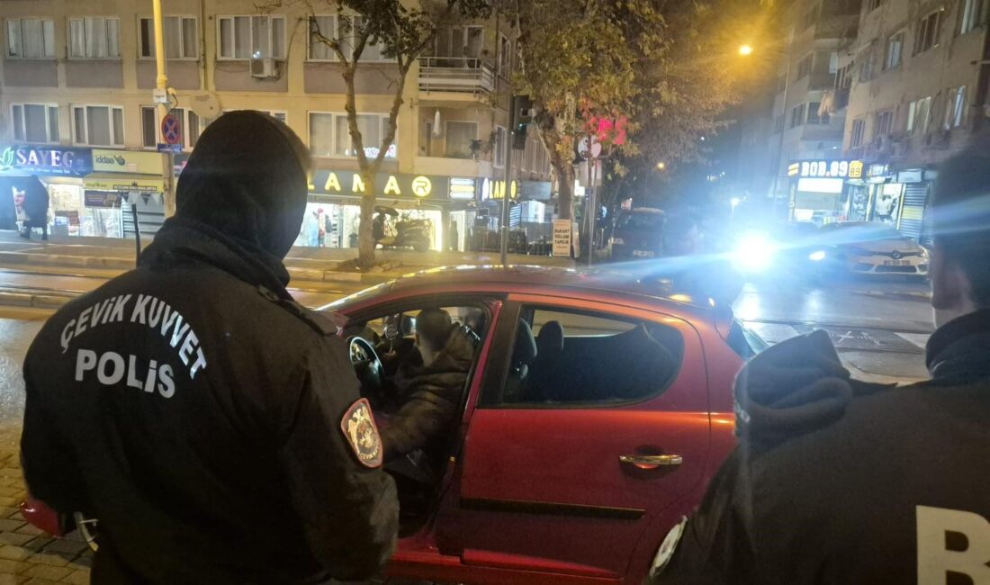 Bursa’da yılbaşı öncesi işyerlerine sıkı denetim Bursa’da polis ekiplerince Nilüfer, Osmangazi ve Yıldırım ilçelerinde yapılan asayiş
