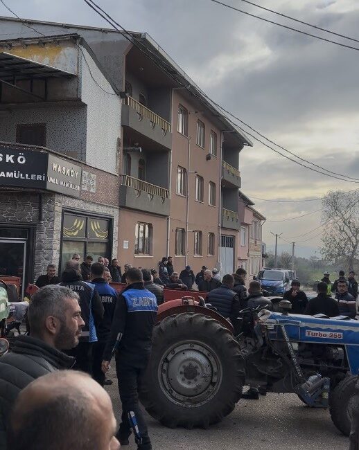 Mudanya'nın Hasköy Mahallesi'nde, Mudanya Belediyesi tarafından gerçekleştirilmek istenen yıkım girişimini,