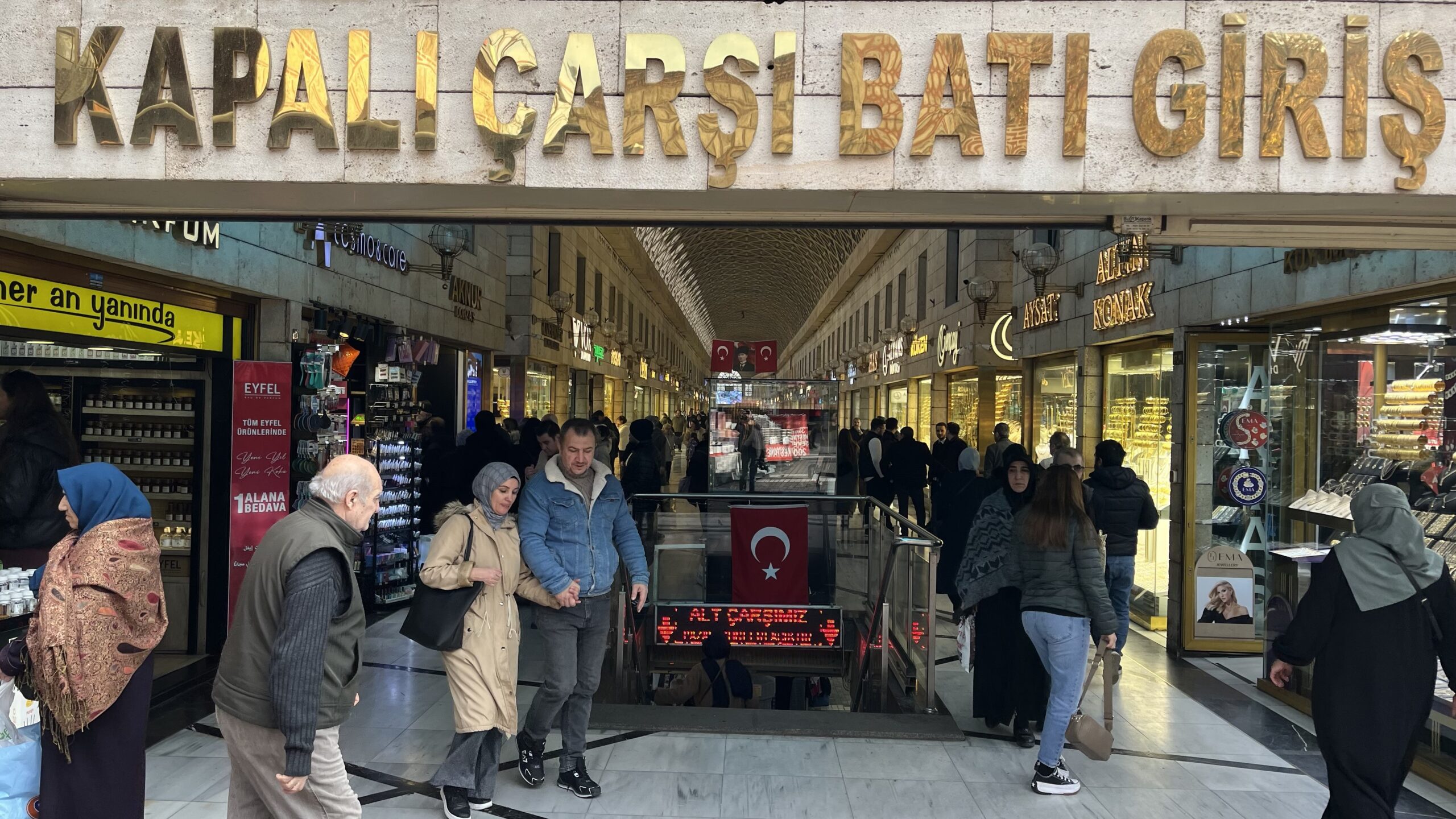 Türkiye ekonomisinde enflasyonla mücadele sürerken, Bursa Vakıflar Bölge Müdürlüğü'nün kiracılarına gönderdiği yüzde