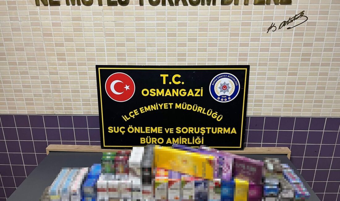 Bursa’da kaçak sigara operasyonu! Bursa'da Emniyet Müdürlüğü ekiplerinin Osmangazi ilçesinde düzenlediği operasyonda 2 bin