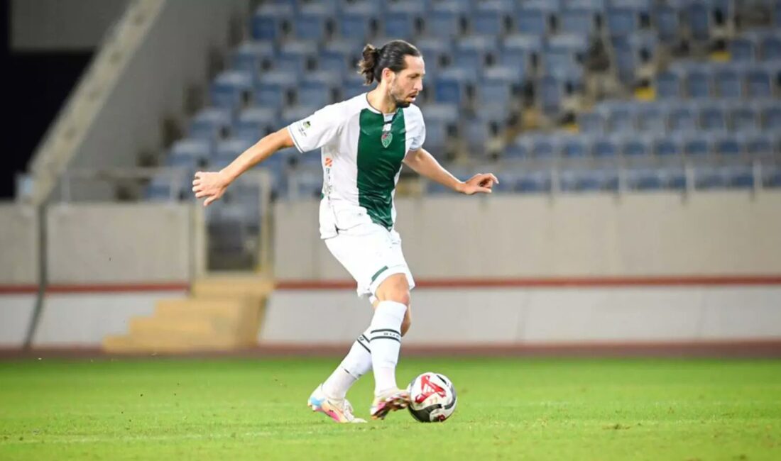 Bahis soruşturmasında Bursaspor’dan bir isim de listede Futbolda bahis soruşturmasında yeni isimler de açıklanarak PFDK'ye sevk edildikleri