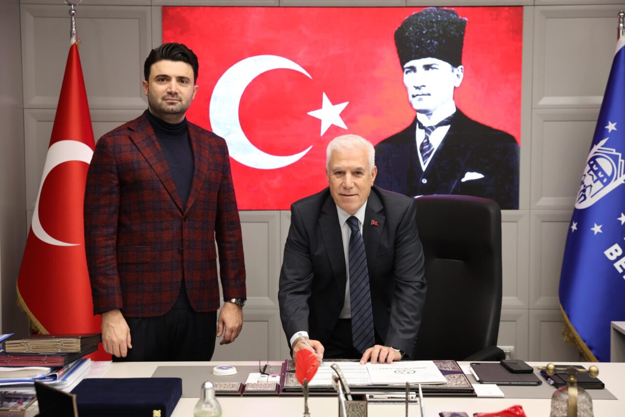 Bursa Büyükşehir Belediye Başkanı Mustafa Bozbey, Bursaspor Vakfı'nın Mütevelli Heyeti'ne