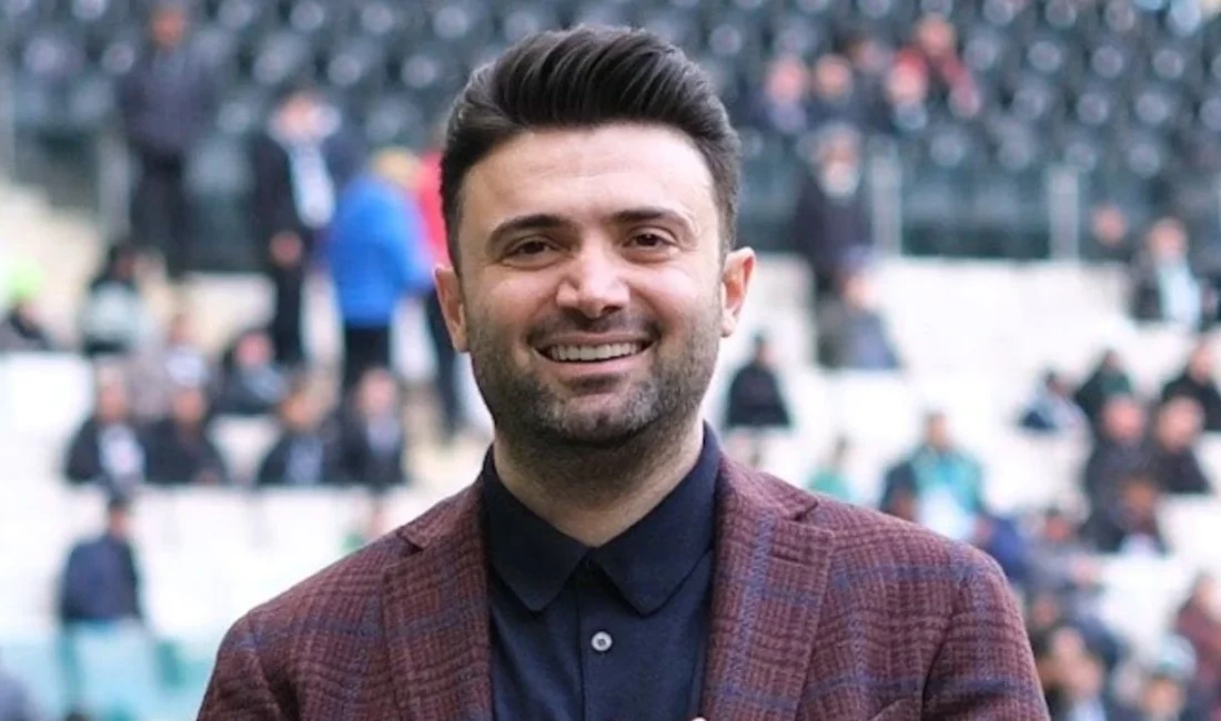 Bursaspor Başkanı Enes Çelik, sosyal medya hesabından yeşil beyazlı kulübe